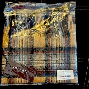 Hogarth scarf